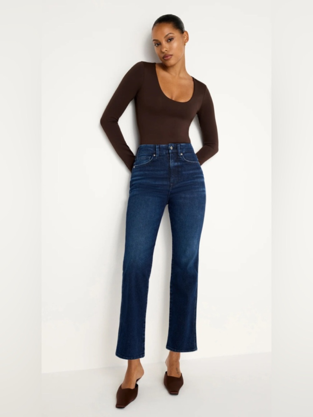 Good American Good Curve Straight Jeans -Brand New With Tags